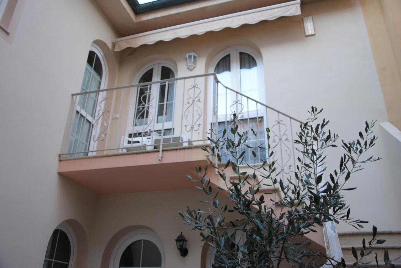 Standard Apartment,1295719072:JPEG